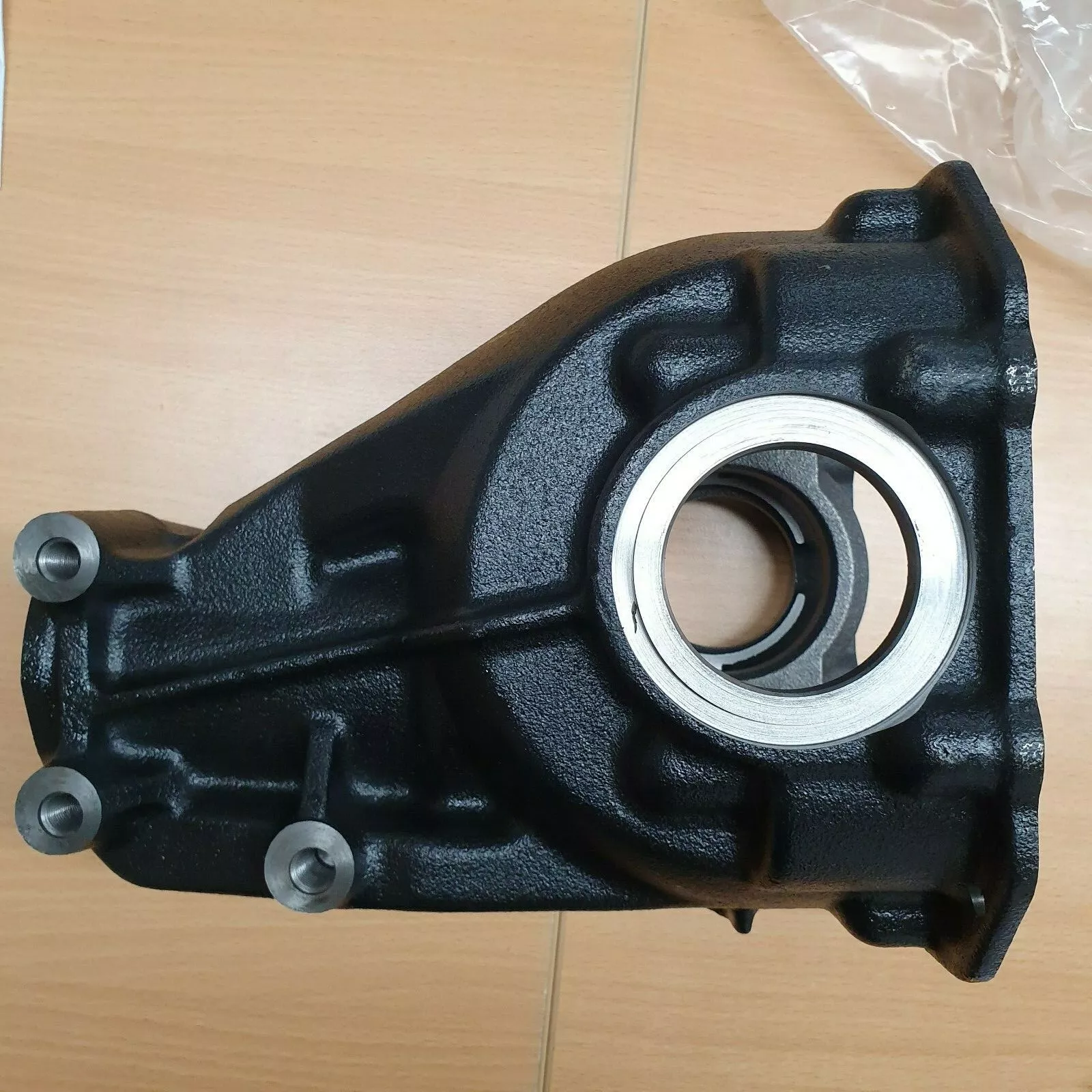 DIFF CARRIER-REAR MITSUBISHI LANCER 4WD CEDIA OUTLANDER MR145009