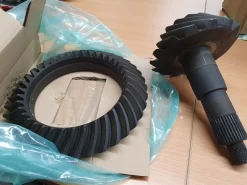 GENUINE FORD M86 CWP 2.53 - PART #BAF4209A DIFF GEARS CW&P