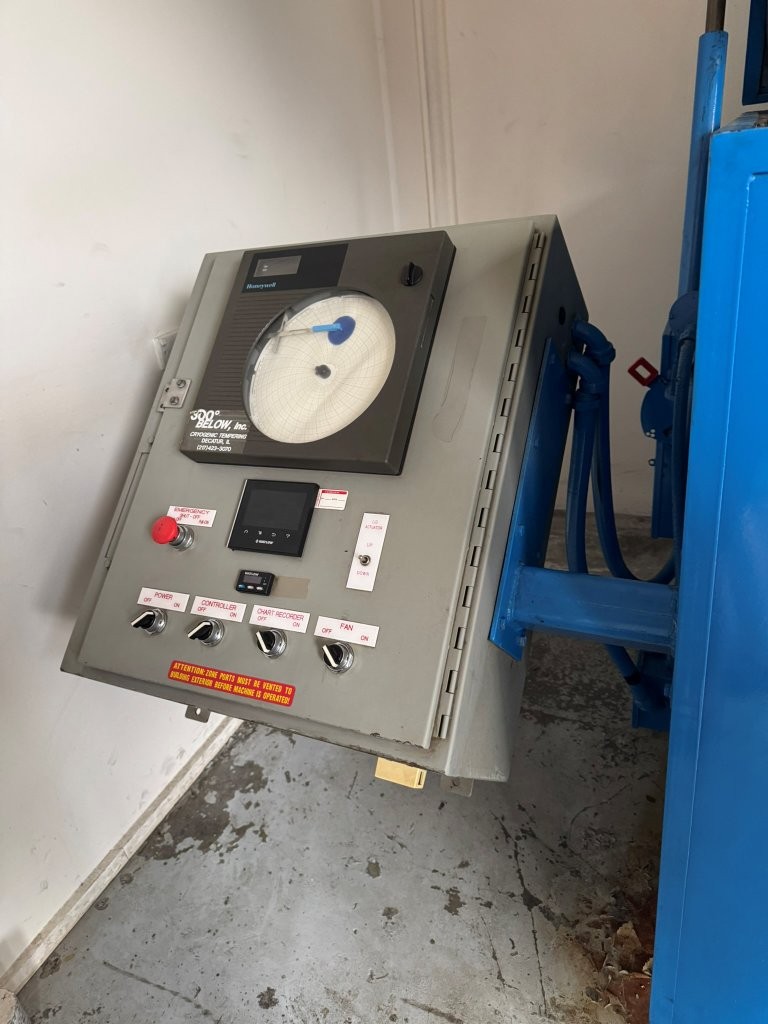 300 Below Cryo Pr - Image 9